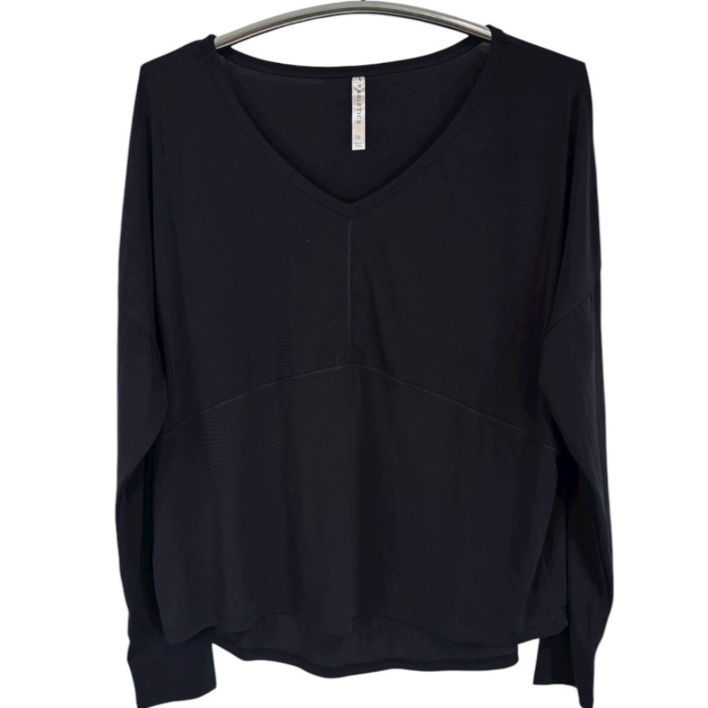Fabletics Women’s Black Long Sleeve V-Neck Top with Thumb Hole Sleeves